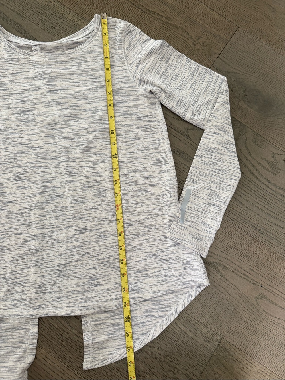 ZYIA: Ash Split Back Long Sleeve
Athletic Shirt - Size Medium - Picture 7 of 10